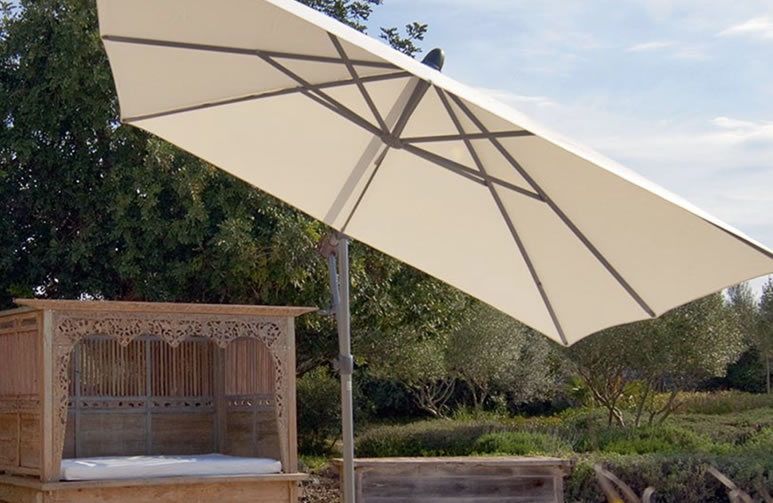 Foto de Sombrilla de Poste Lateral